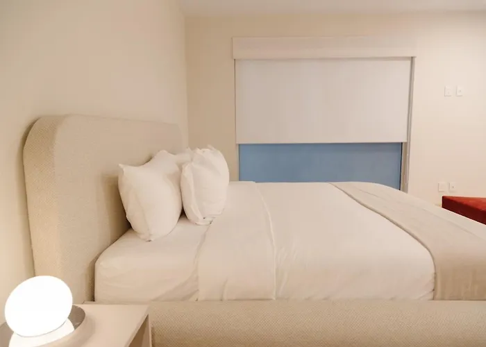 2br Condesa In Front Of Park Perfect Location